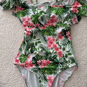 Marina Vida Women's One Piece Swimsuit with Adjustable Straps EM97